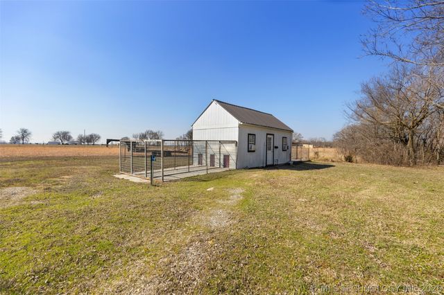 3300 S 4230 Road, Chelsea, OK 74016