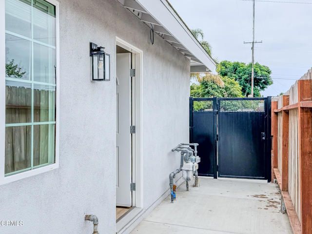 1301 Kingswood Way 2, Oxnard, CA 93030