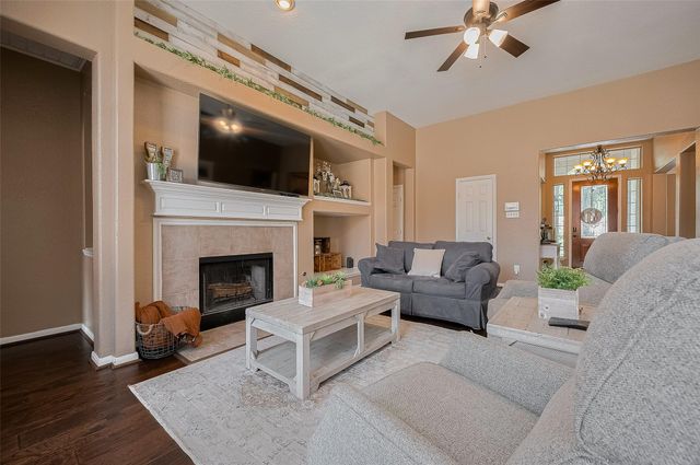 14207 Grove Estates Lane, Cypress, TX 77429