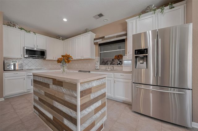 14207 Grove Estates Lane, Cypress, TX 77429