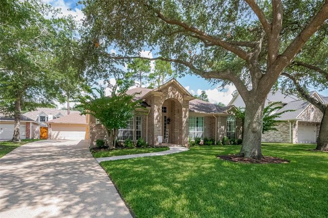 14207 Grove Estates Lane, Cypress, TX 77429