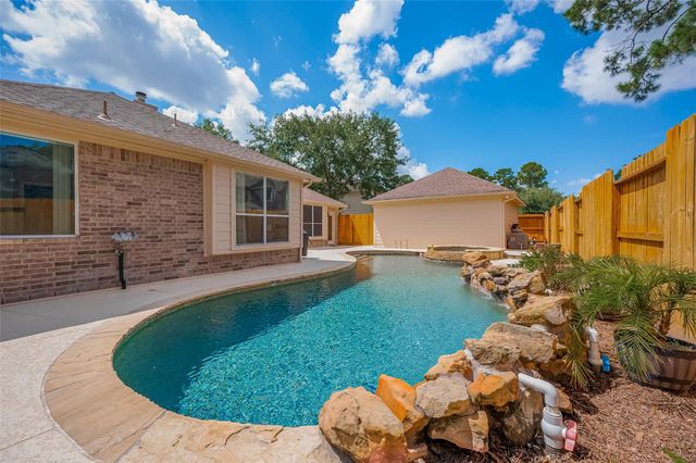 14207 Grove Estates Lane, Cypress, TX 77429