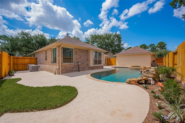 14207 Grove Estates Lane, Cypress, TX 77429