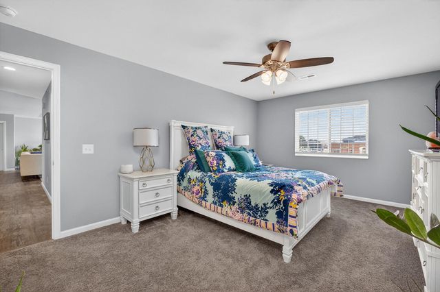400 E Franklin Street 204, Eldridge, IA 52748