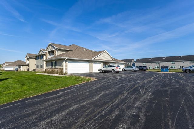 400 E Franklin Street 204, Eldridge, IA 52748