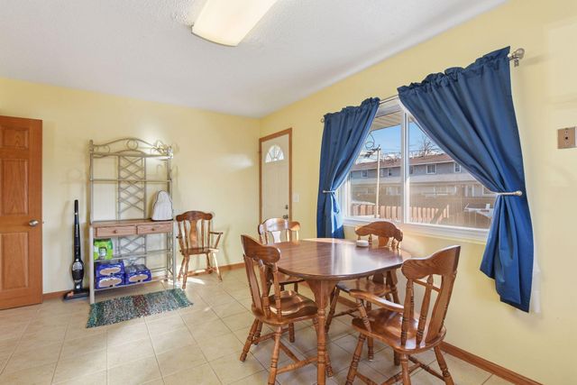 9039 18th Avenue S, Bloomington, MN 55425