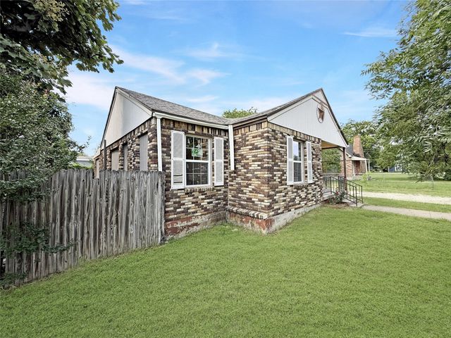 104 S 6th Street, Godley, TX 76044