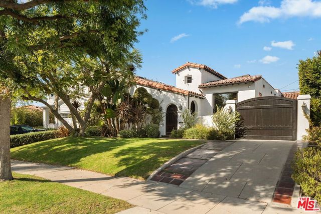 10465 Kinnard Avenue, Los Angeles, CA 90024