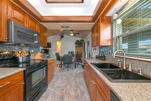 2631 FIESTA DRIVE, Venice, FL 34293