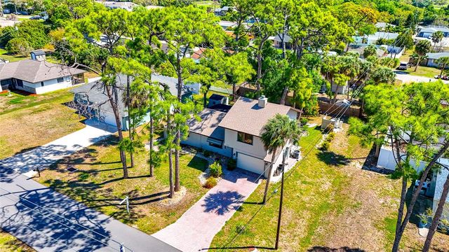 2631 FIESTA DRIVE, Venice, FL 34293