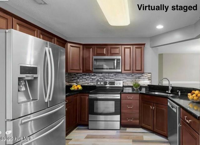 305 Drake Landing, New Bern, NC 28560