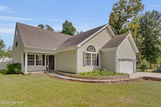 305 Drake Landing, New Bern, NC 28560