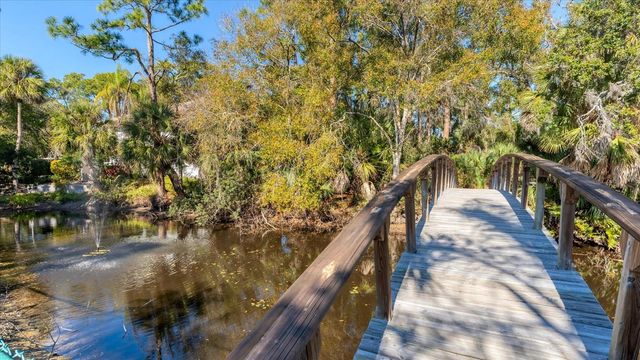 4957 CROSS CREEK ROAD 4957, Sarasota, FL 34231