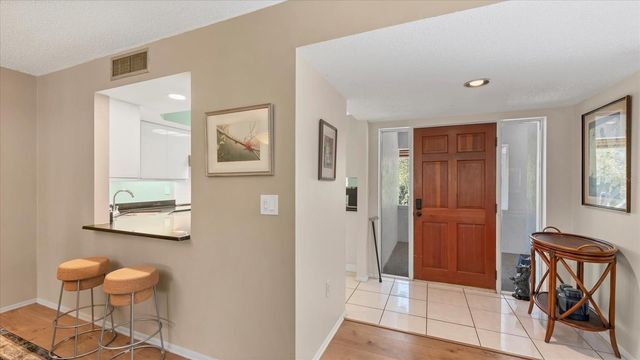 4957 CROSS CREEK ROAD 4957, Sarasota, FL 34231