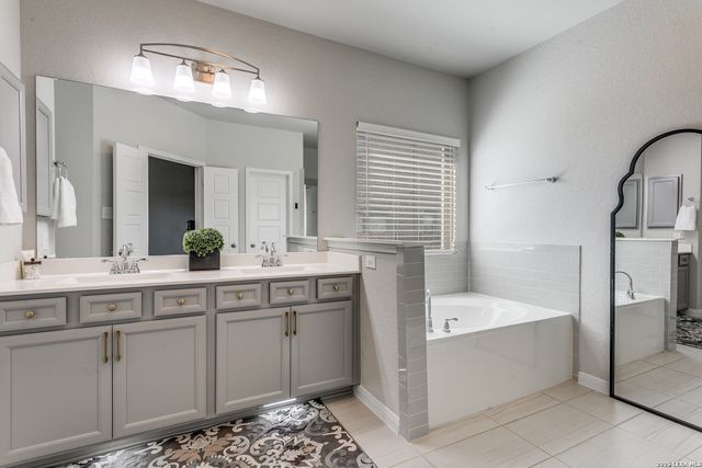 664 Colt, Schertz, TX 78154