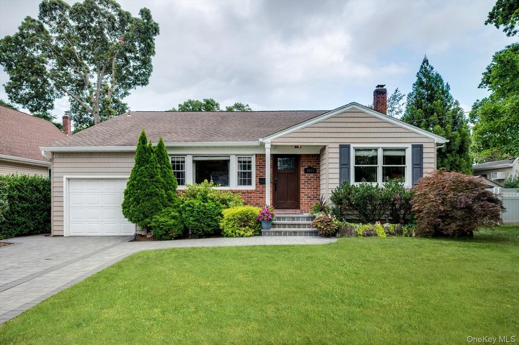 1415 Gaston Street, Wantagh, NY 11793 — exterior