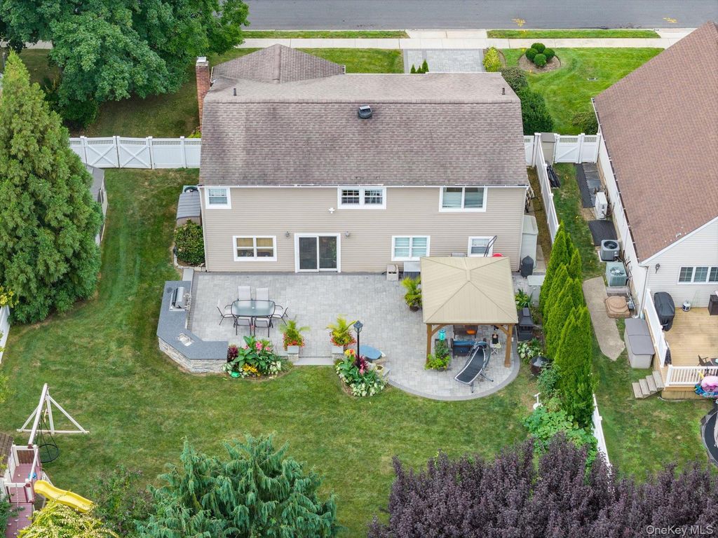 1415 Gaston Street, Wantagh, NY 11793 — photo 3