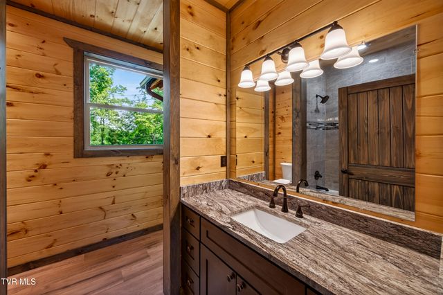 756 Ski View Lane, Sevierville, TN 37876