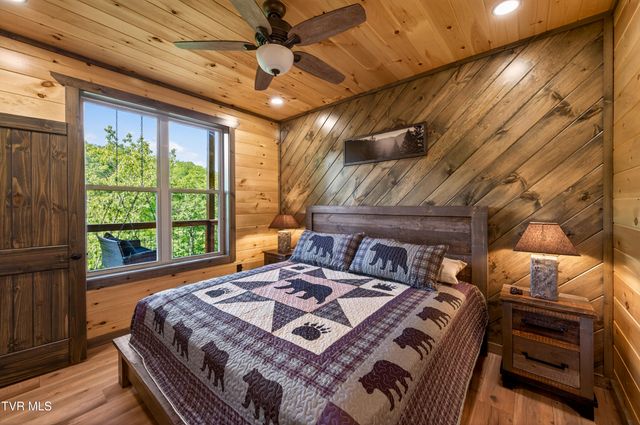 756 Ski View Lane, Sevierville, TN 37876