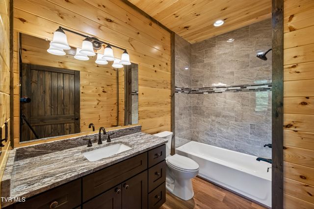 756 Ski View Lane, Sevierville, TN 37876