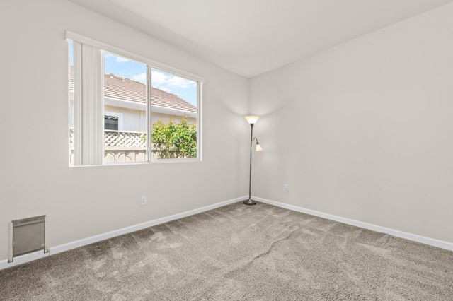 5137 Dreamgarden Loop, Roseville, CA 95747