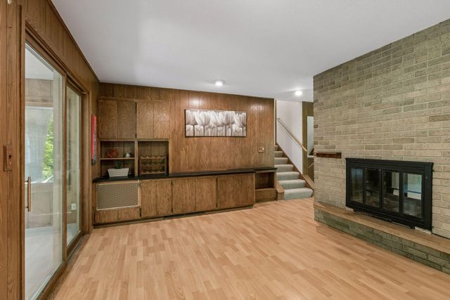 34 N Oaks Road, North Oaks, MN 55127
