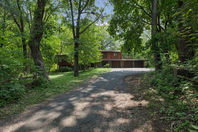 34 N Oaks Road, North Oaks, MN 55127
