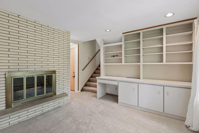 34 N Oaks Road, North Oaks, MN 55127