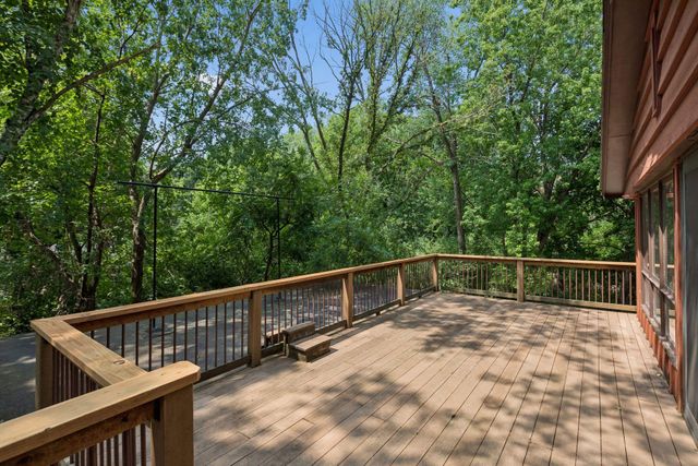 34 N Oaks Road, North Oaks, MN 55127