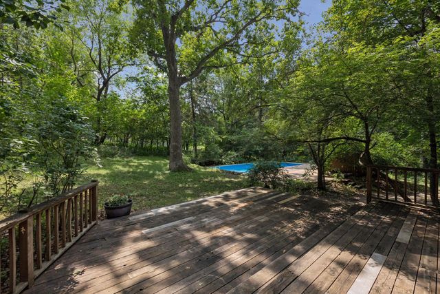34 N Oaks Road, North Oaks, MN 55127