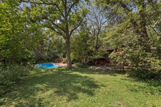34 N Oaks Road, North Oaks, MN 55127