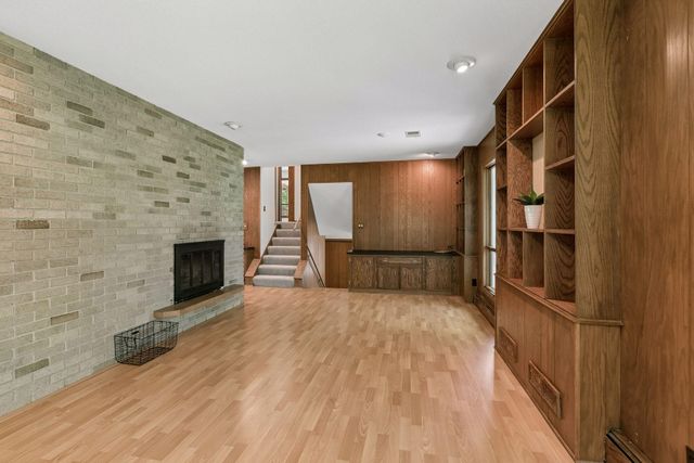34 N Oaks Road, North Oaks, MN 55127