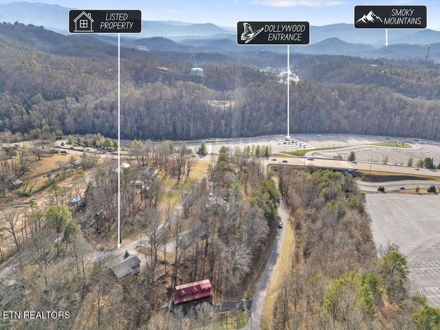 2106 Hickory Manor Rd, Sevierville, TN 37862