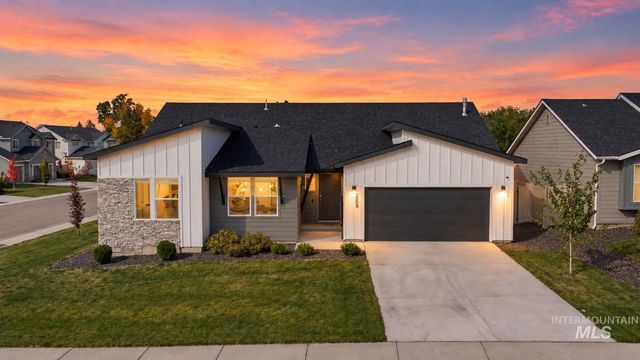 2909 N Mountain Lake Ave, Star, ID 83669 property photo