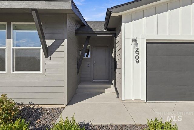 2909 N Mountain Lake Ave, Star, ID 83669