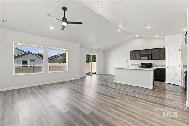 2909 N Mountain Lake Ave, Star, ID 83669