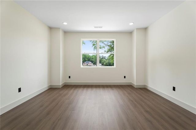 54 Higgins, Locust Grove, GA 30248