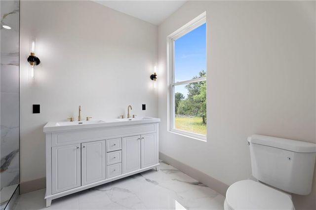 54 Higgins, Locust Grove, GA 30248