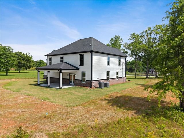 54 Higgins, Locust Grove, GA 30248