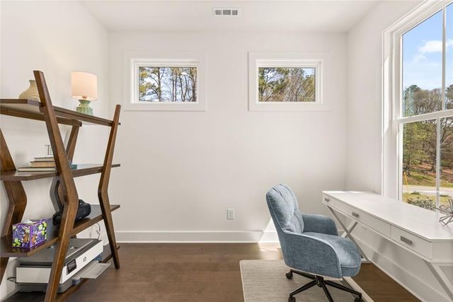 8290 Creekside Overlook Drive, Gainesville, GA 30506