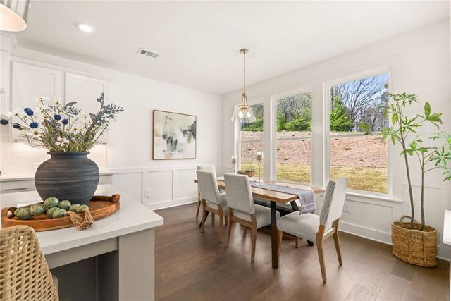 8290 Creekside Overlook Drive, Gainesville, GA 30506