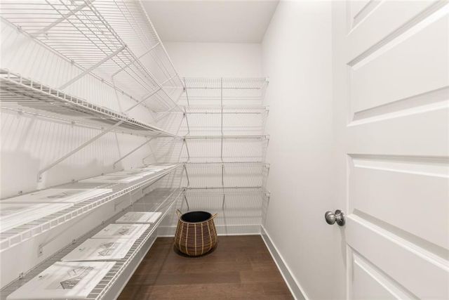 8290 Creekside Overlook Drive, Gainesville, GA 30506