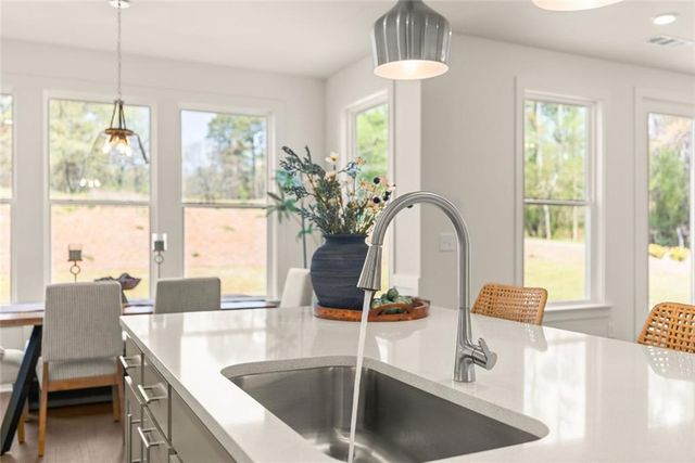 8290 Creekside Overlook Drive, Gainesville, GA 30506