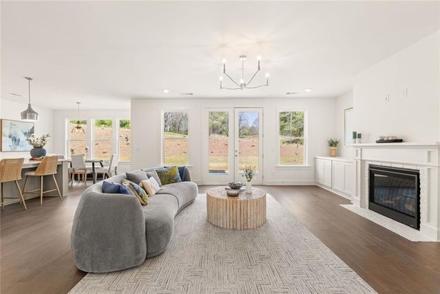 8290 Creekside Overlook Drive, Gainesville, GA 30506