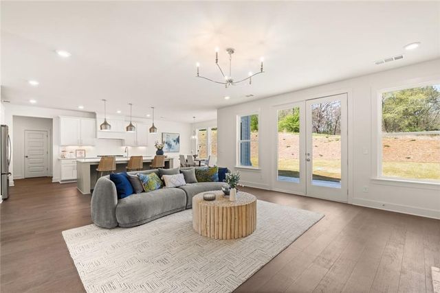 8290 Creekside Overlook Drive, Gainesville, GA 30506