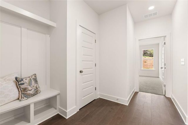 8290 Creekside Overlook Drive, Gainesville, GA 30506