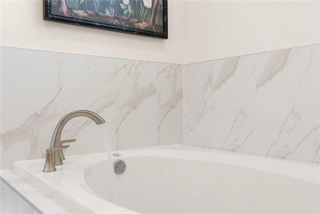 8290 Creekside Overlook Drive, Gainesville, GA 30506