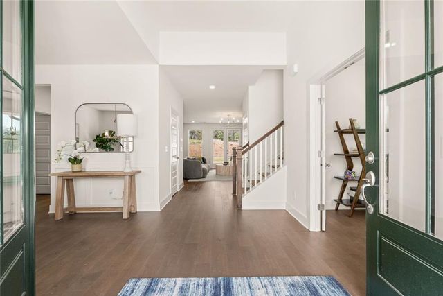 8290 Creekside Overlook Drive, Gainesville, GA 30506