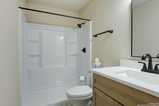 6818 Misty Field, Converse, TX 78109