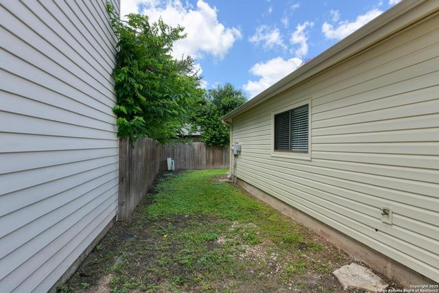 6818 Misty Field, Converse, TX 78109